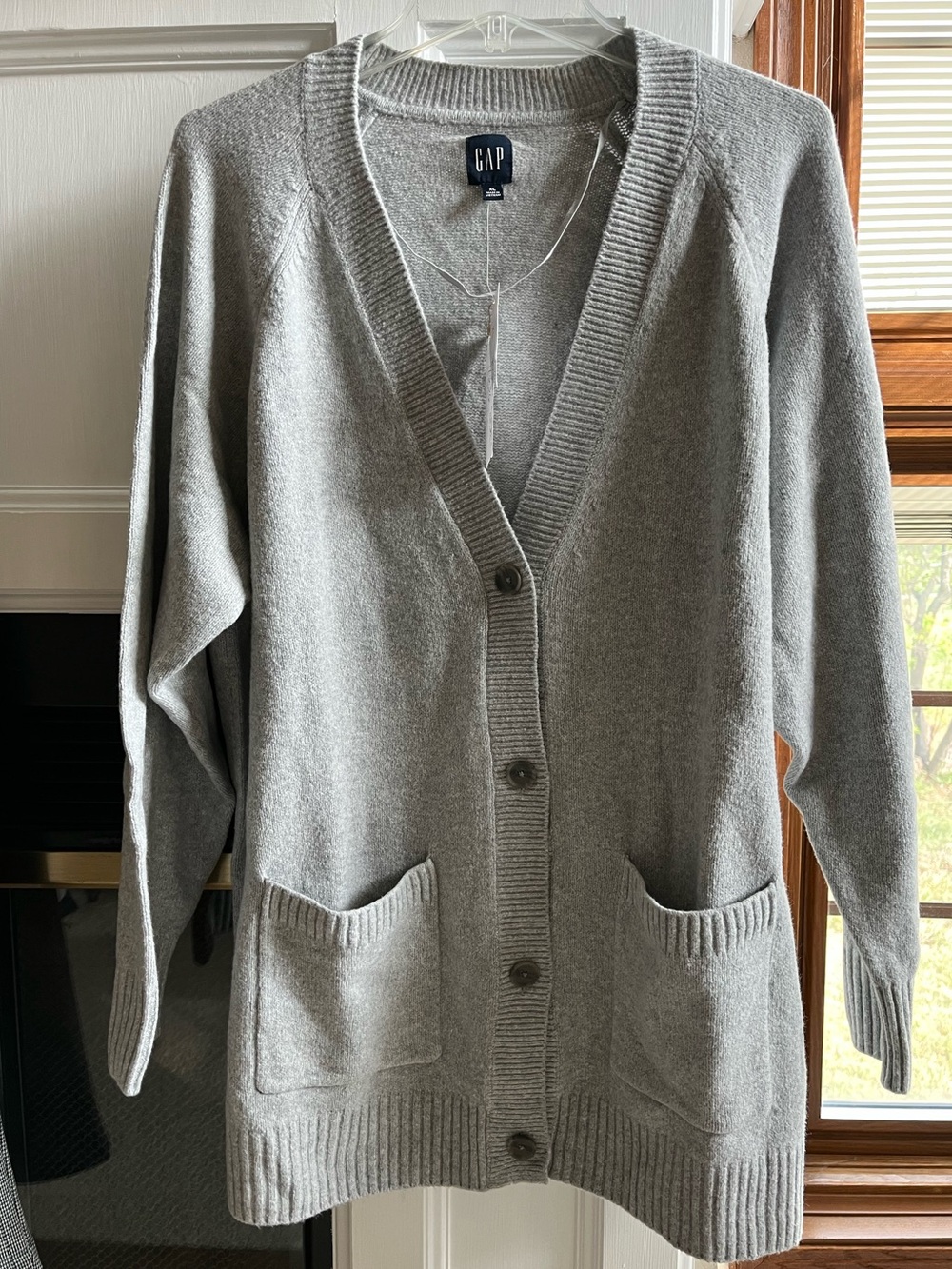 GAP Cashsoft Oversized Light Gray Heather V-Neck Button Cardigan —NWT